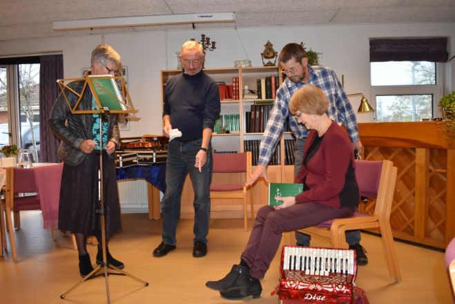 Musikkollektivet underholdt på Fur Ældrecenter