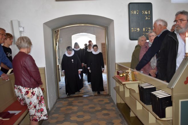 Sofie Skamris - præst - indsættes i Fur kirke