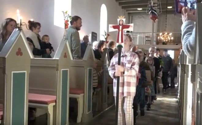 Høstgudstjeneste i Fur Kirke - Se video