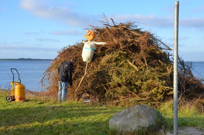 Sankt Hans Aften 2015 ved Fur Bådelaug - se video